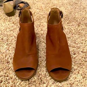 Lucky Brand ankle boots 🍀